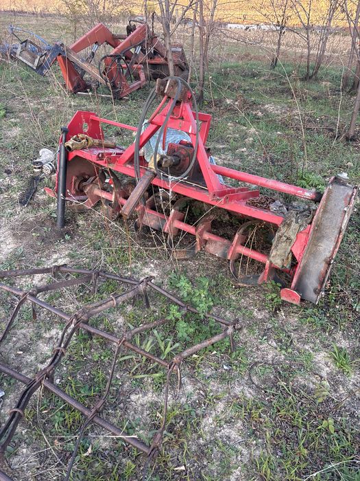 Vand freza in stare foarte buna