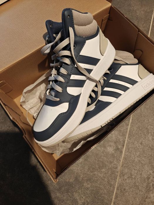 Adidas  маратонки