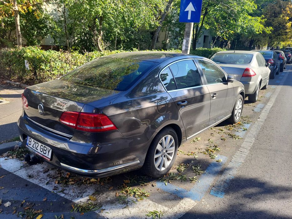 Vand auto VW Passat, An 2012, 1390 cm3,  122 CP,  242.948 km