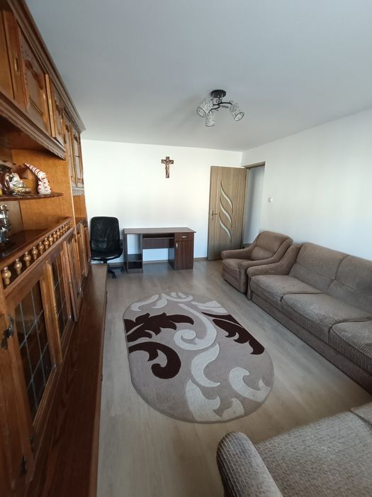 Închiriez apartament decomandat cu 2 camere in Gura Humorului