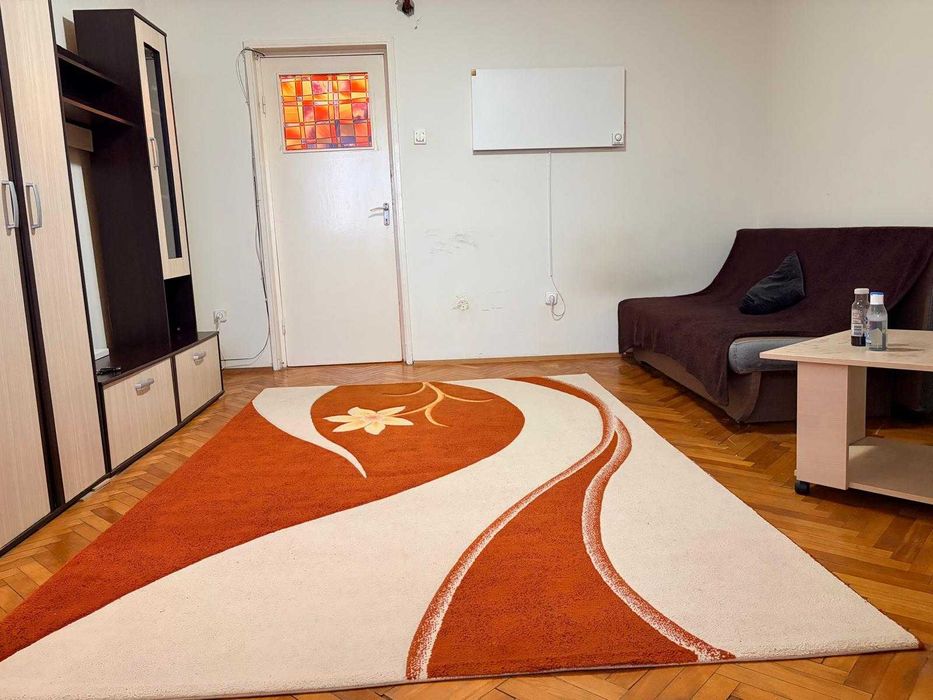 Garsoniera de inchiriat