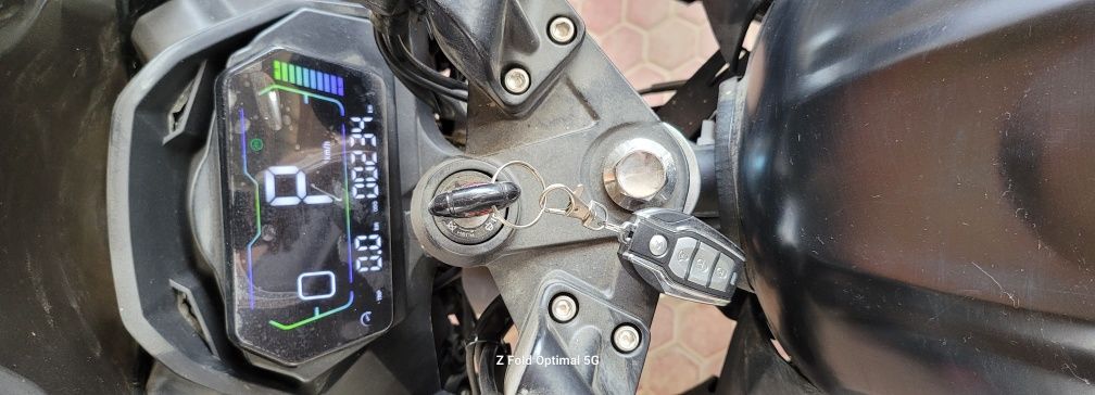 Yamaha R3 электробайк