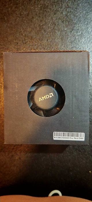 Продавам Перфектен Процесор s.AM4 Ryzen 5 2600X 6/12 Cores + New BOX