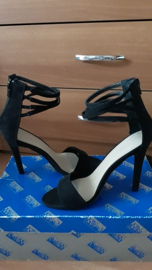 Sandale impecabile Koton
