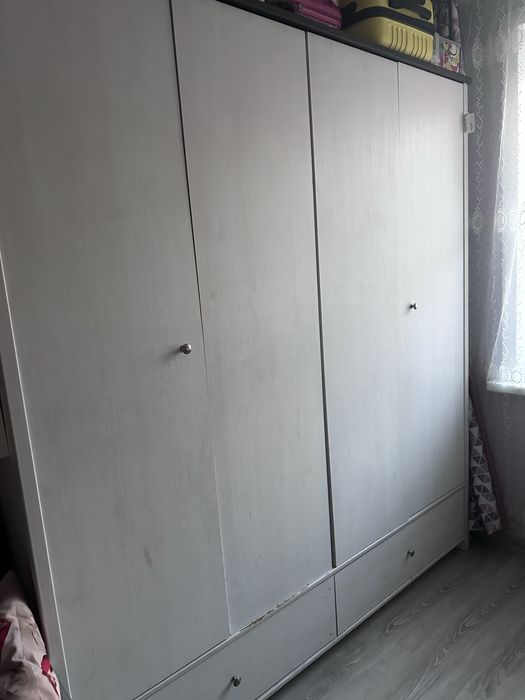 Продам шкаф для одежды