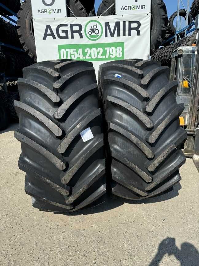 Cauciucuri noi radiale 800/65R32 pentru combina marca CEAT
