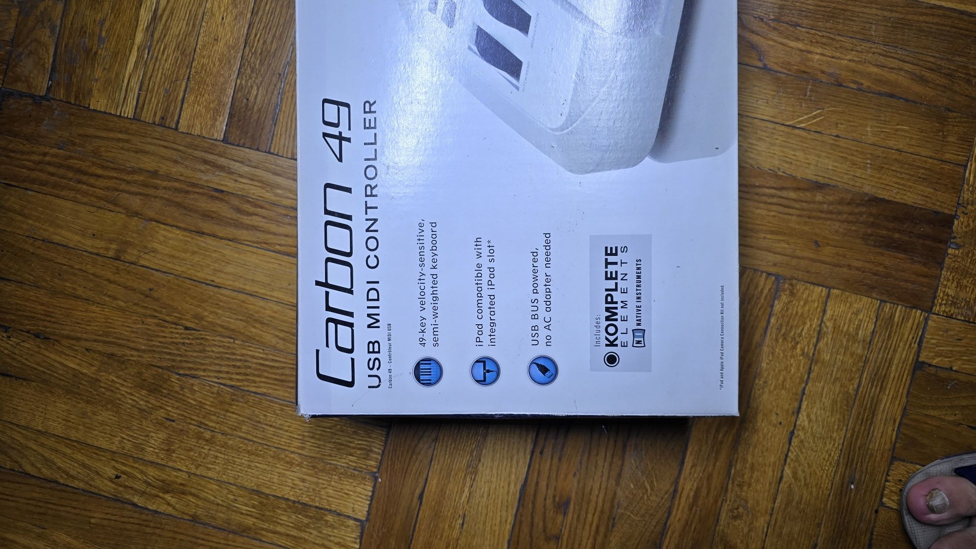 Продаётся: MIDI-клавиатура Samson Carbon 49 USB MIDI Controller