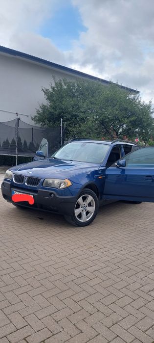 Vând BMW. Întreținut bine