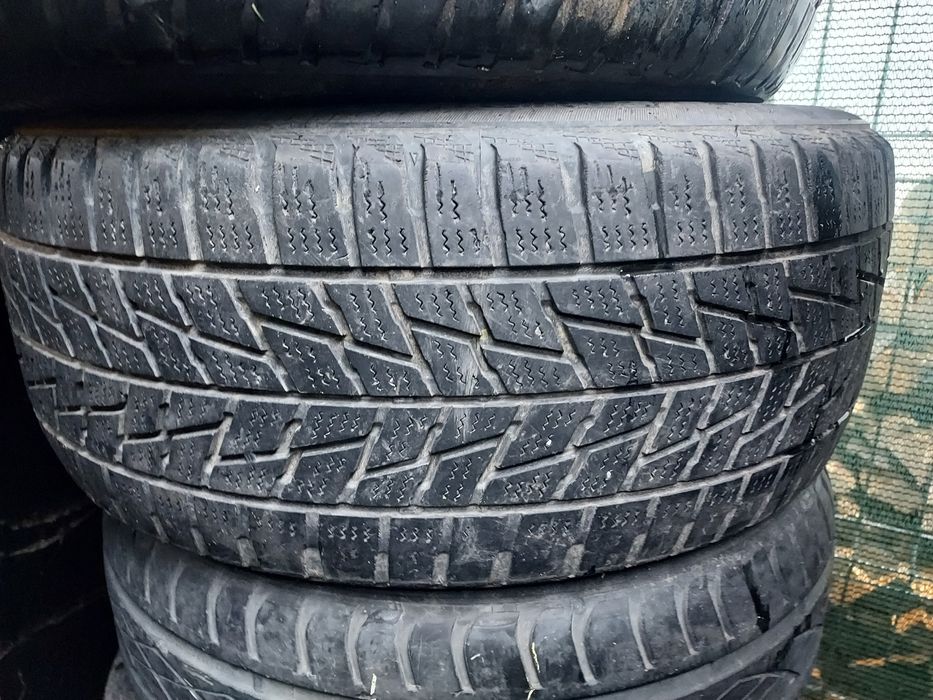 Cauciucuri iarnă bune 225 50 17, 225 60 17, 255 65 16, 275 60 15