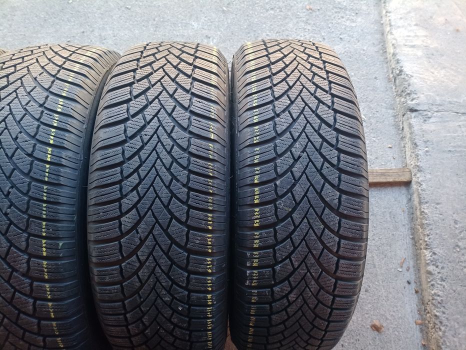 4 anvelope de iarna Bridgestone 215/65 R17 2xdot 2120 2xdot 1122