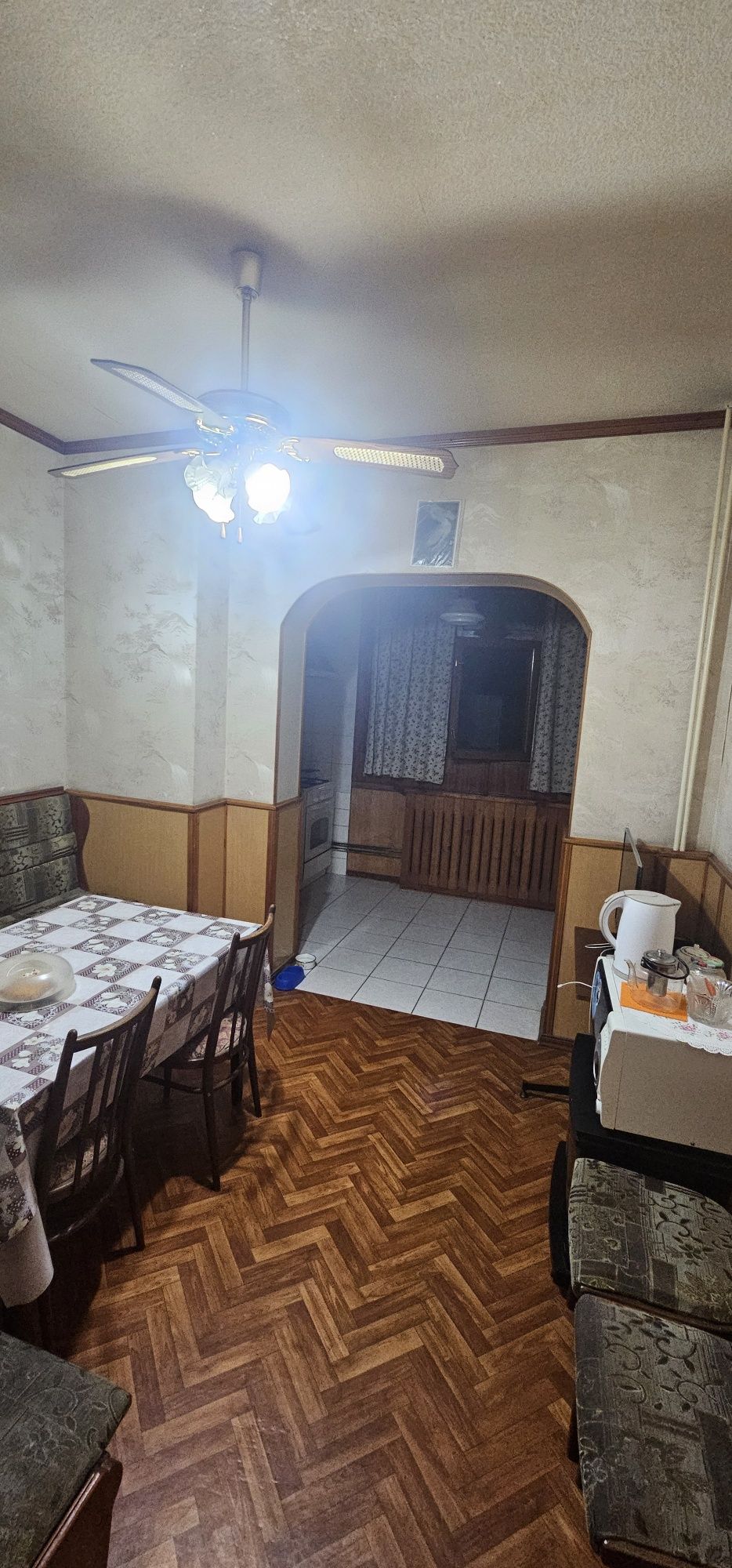 Продаю квартиру 4/2/5   Юнусабад 14 квартал дом 50
