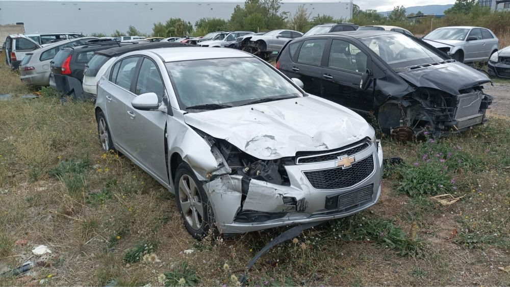 chevrolet cruze на части