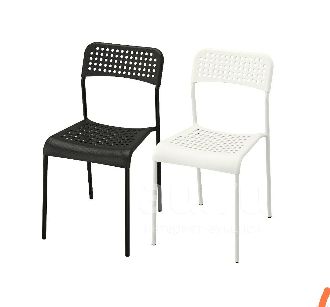 Парта и стулья новые