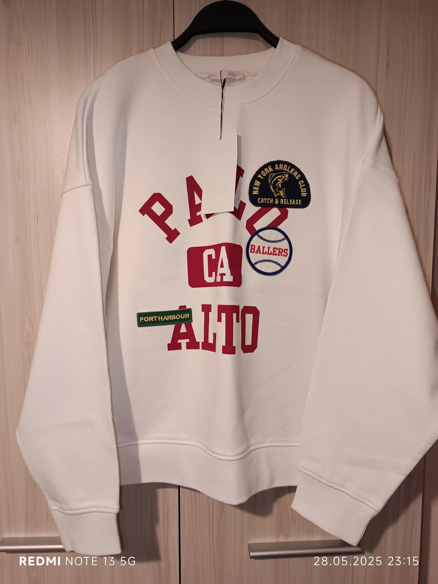 Zara   sweatshirt