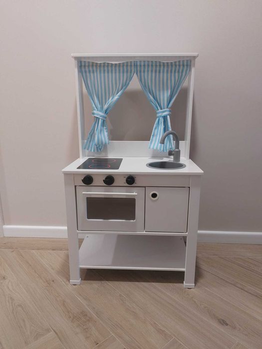 Bucatarie pentru copii IKEA