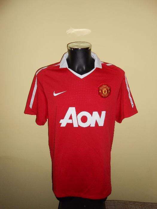 tricou manchester united sezon 2010-2011 marimea S, XL si XXL