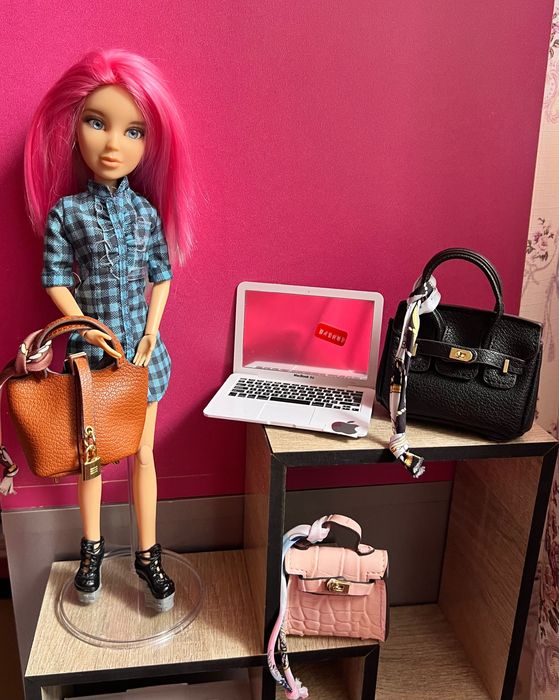 Аксессуары для куклы