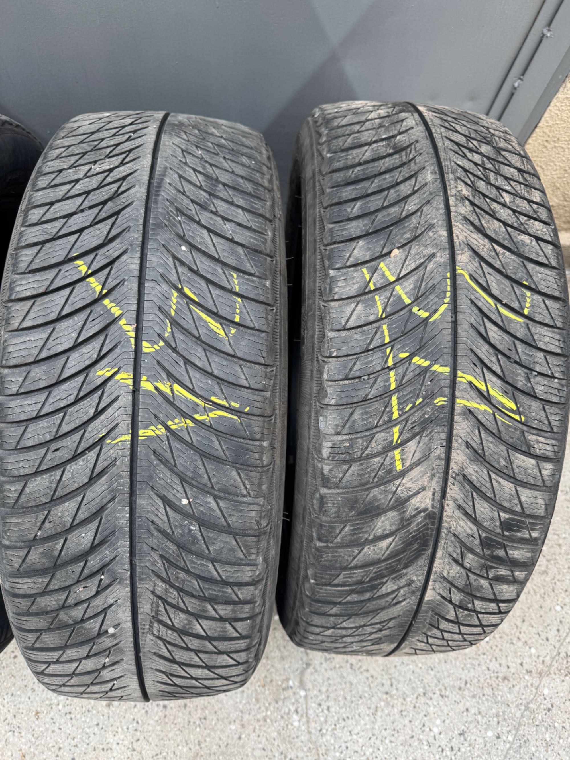Michelin Pilot Alpin 5 235/50/19