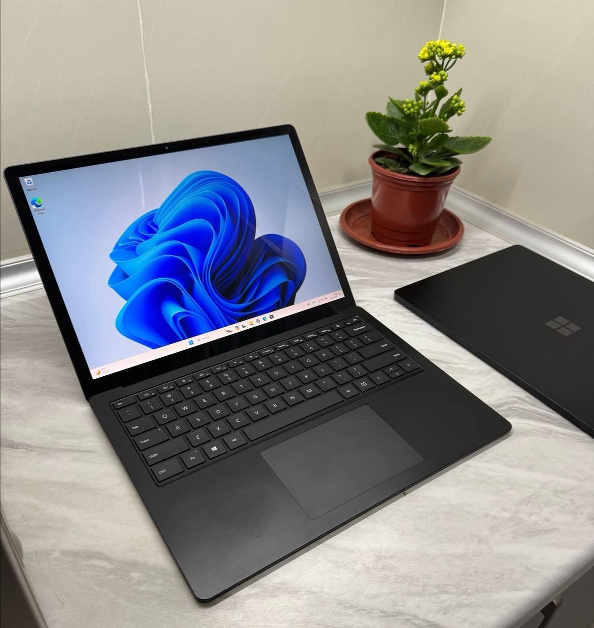 Microsoft Surface Laptop 4 13.3 2K i7 11th 16GB/256GB