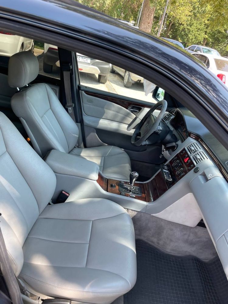 Mersedes Benz W210