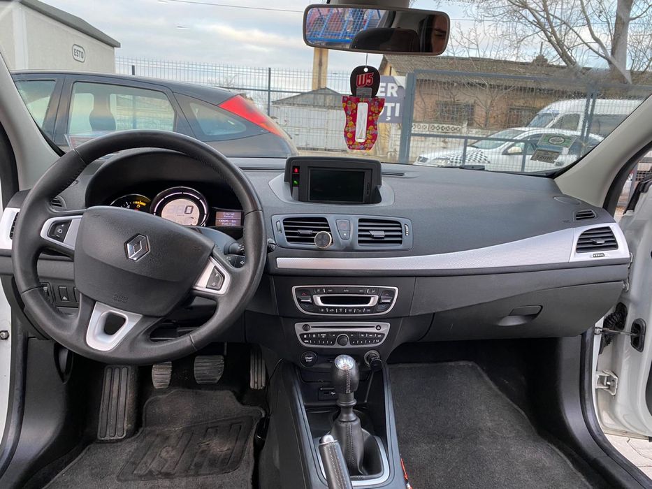 Vând Renault Megane 1.5dCi 2012