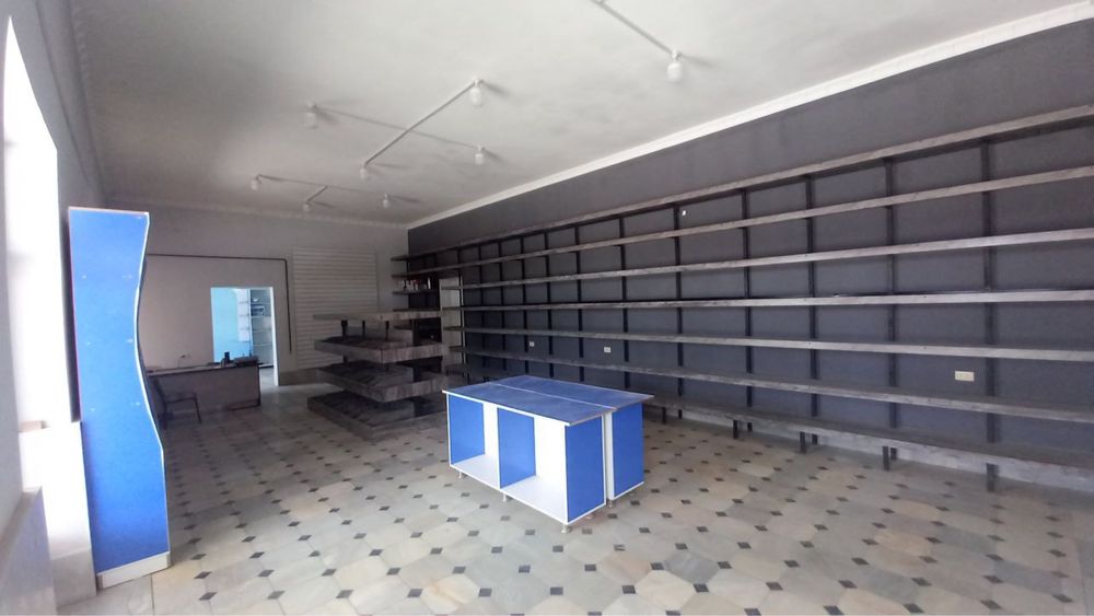 Продаются готовые полки и касса для магазинов