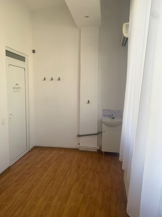 Inchiriez Camera pentru diverse activitati de salon