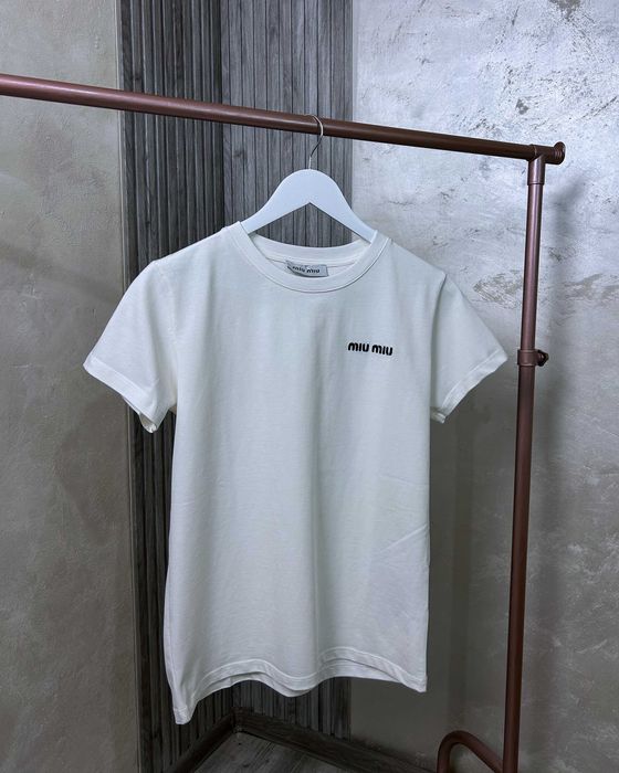 Дамски тениски различни модели