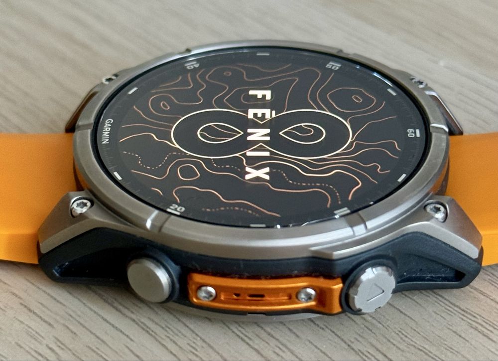 Часовник Garmin Fenix 8