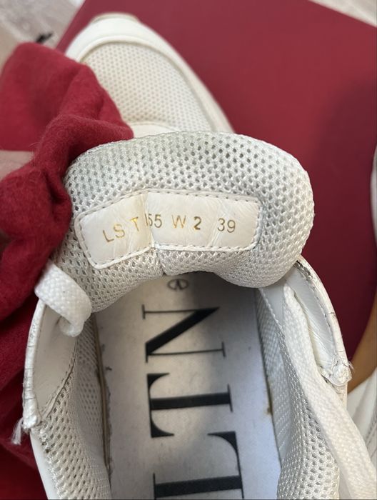 Valentino Garavani 39 н