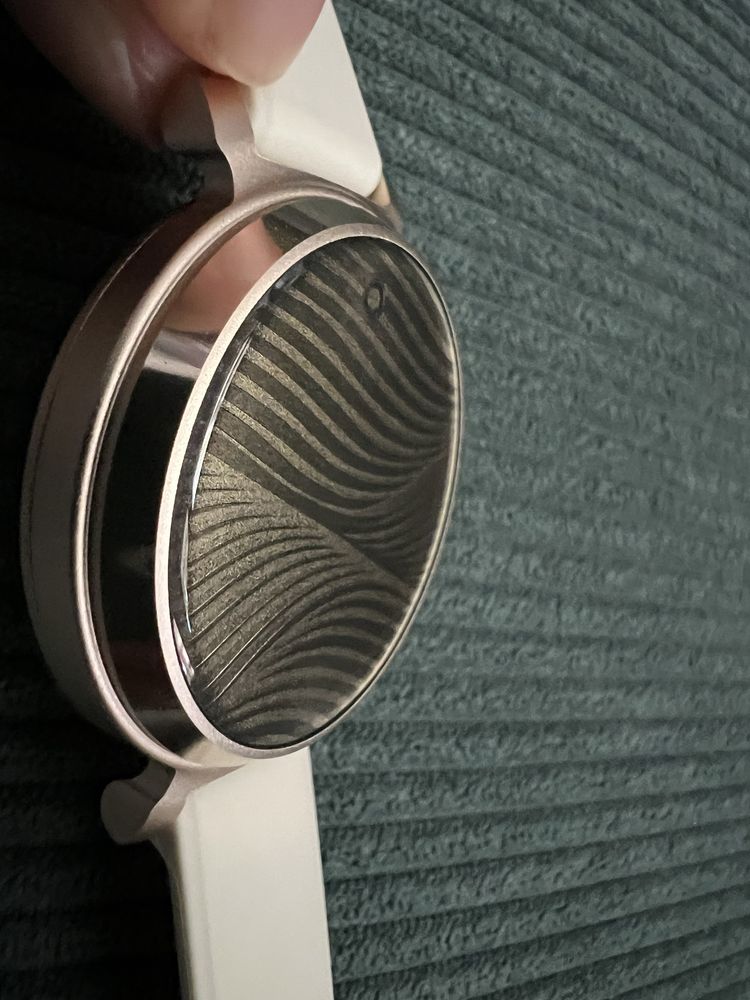 Часовник Garmin Lily 2