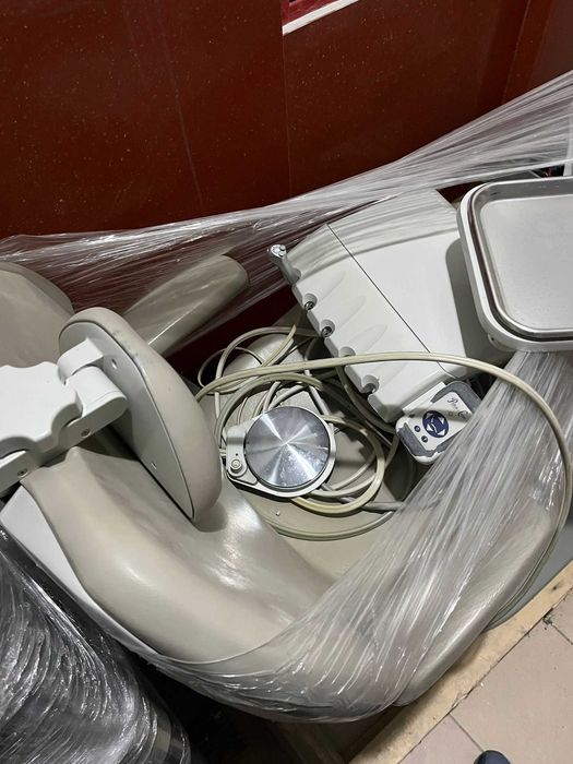 Scaune dentare Pelton & Crane (Prețul este pentru toate 4!)