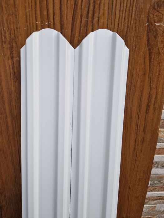 Vând sipca metalica de gard la cel mai bun preț