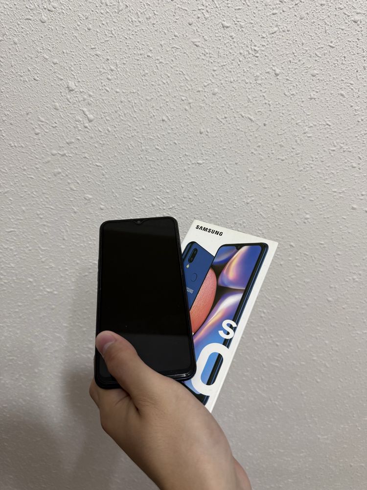 Продается Samsung Galaxy A10S в идеальном состоянии!