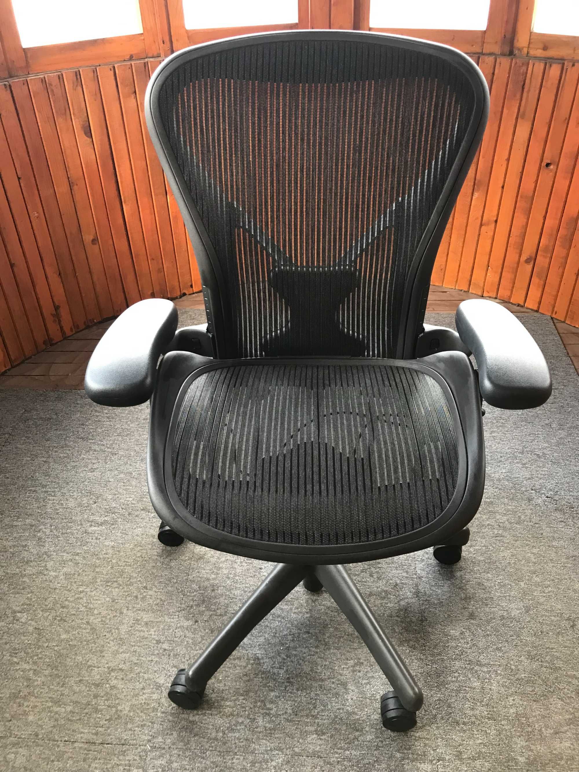 Herman Miller (Aeron)-ергономичен офис работен стол,Размер-B-2012 г.