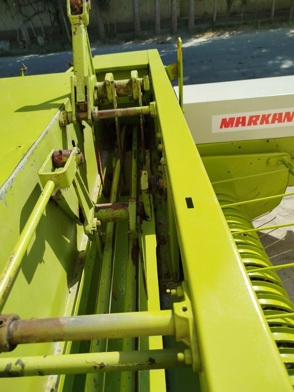 Claas markant 55 sotiladi. Ishga tayyor . Manzil qoqonda .