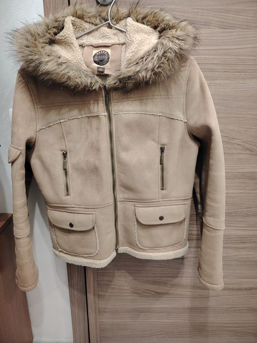 Зимно кожухче,бежав цвят