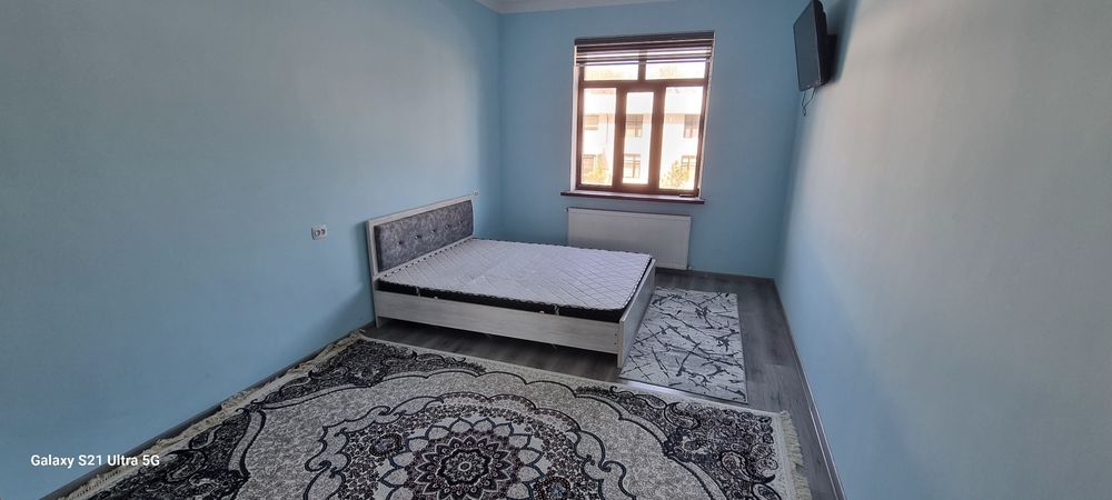 Zangiota tumani eshonguzarda 3 xonali uy sotiladi. sotiladi