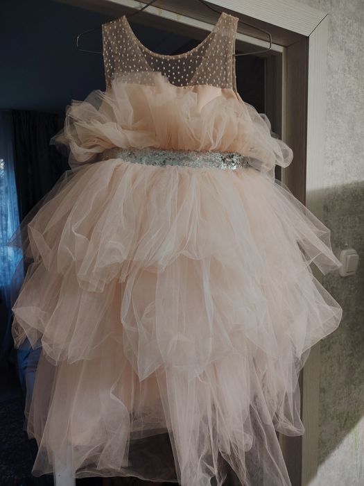 Продам шекарное платье