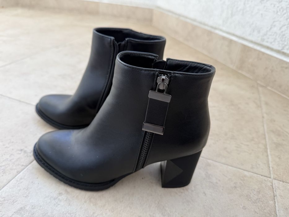 Зимни дамски обувки боти ботуши ELIZA