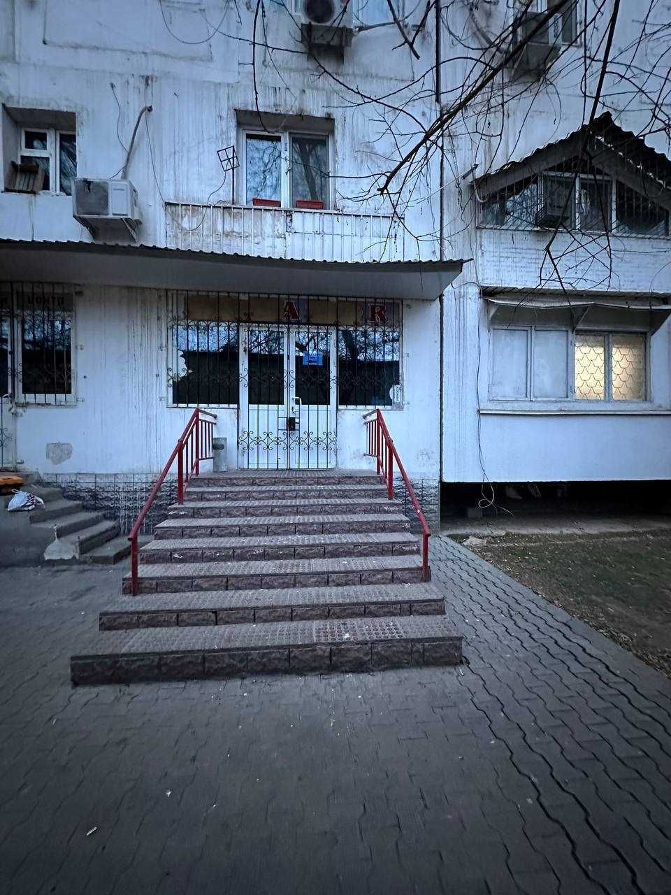 Продаётся помещение 87м2 Ор-р  Ахмад Дониш Базар