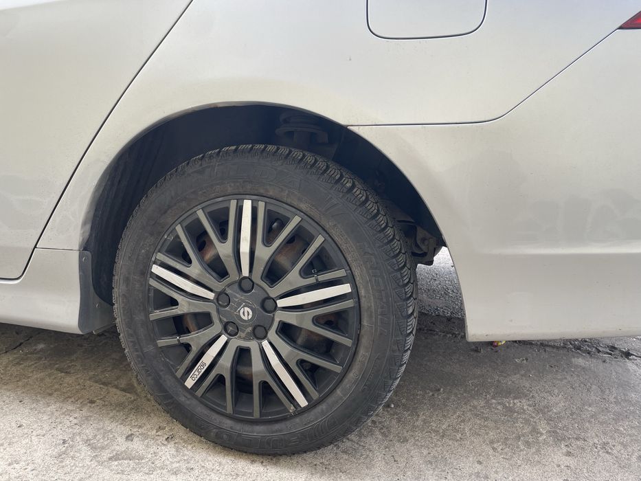 Honda 16 цола зимни гуми