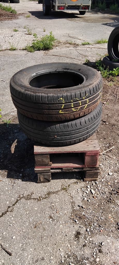 Гуми 205 65 15 Мишелин Michelin 2 броя. Нов внос.Не са нови!