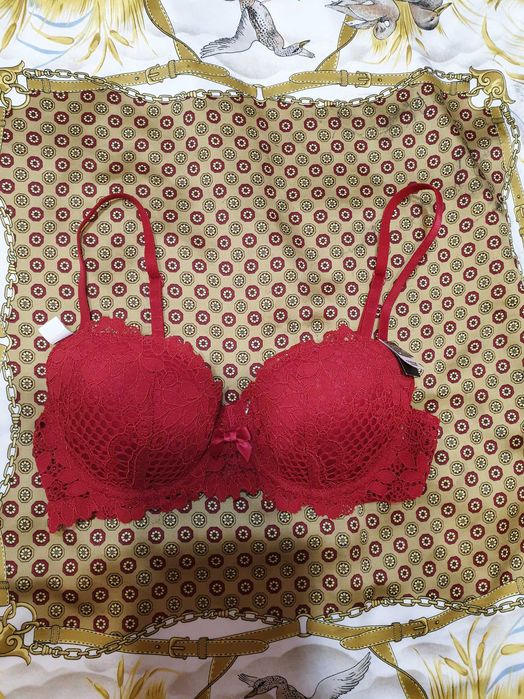 Sutien rosudantela Etam