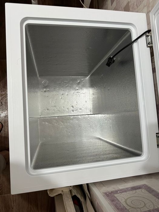 Морозильник в отличном состоянии