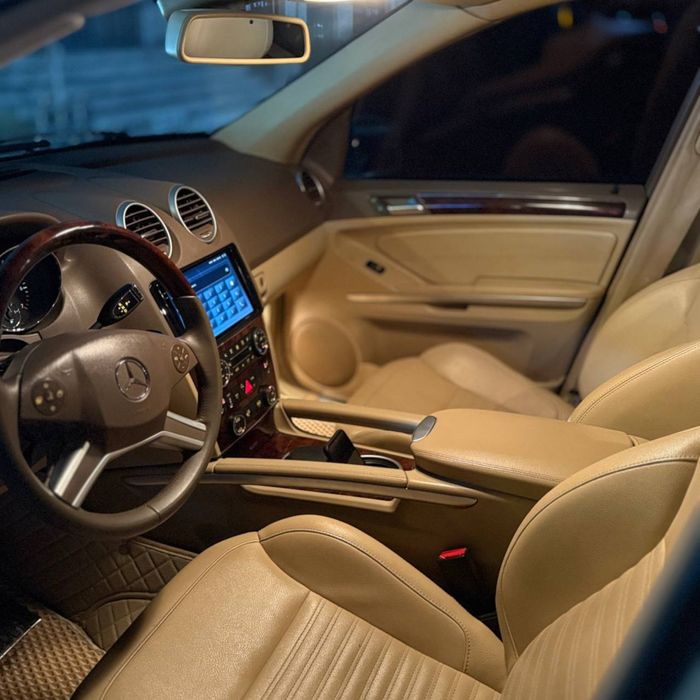 Mercedez Benz ML 164 M55
Йили 2009
Пробег 193,000
Краска частично 
Уда