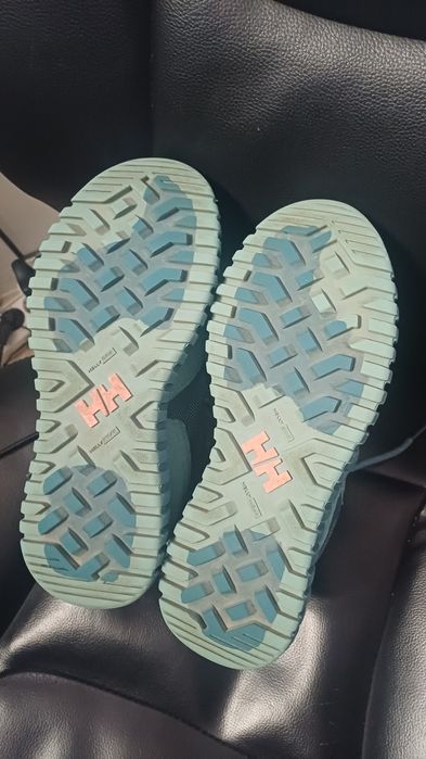 Обувки Helly Hansen