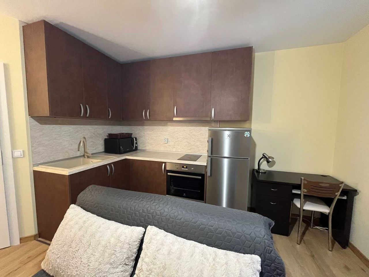 Дава се под наем Тристаен апартамент в София, Младост 2 - 70 кв.м за 765 € - Снимка #3