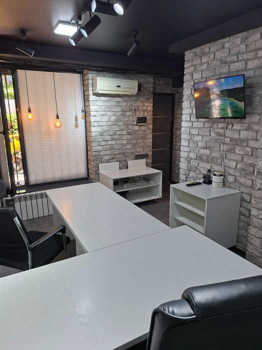 Сдаётся офис 25 м² в Центре, Мирзо-Улугбекский р-н, Дархан, с мебелью