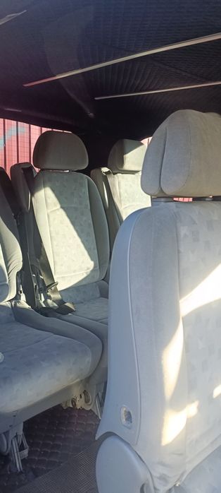 Vând Mercedes Benz Viano